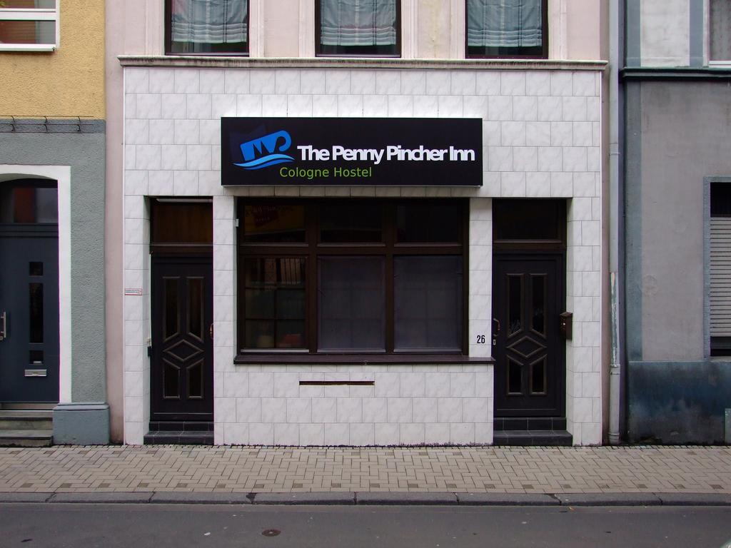 The Penny Pincher Inn Кёльн Экстерьер фото